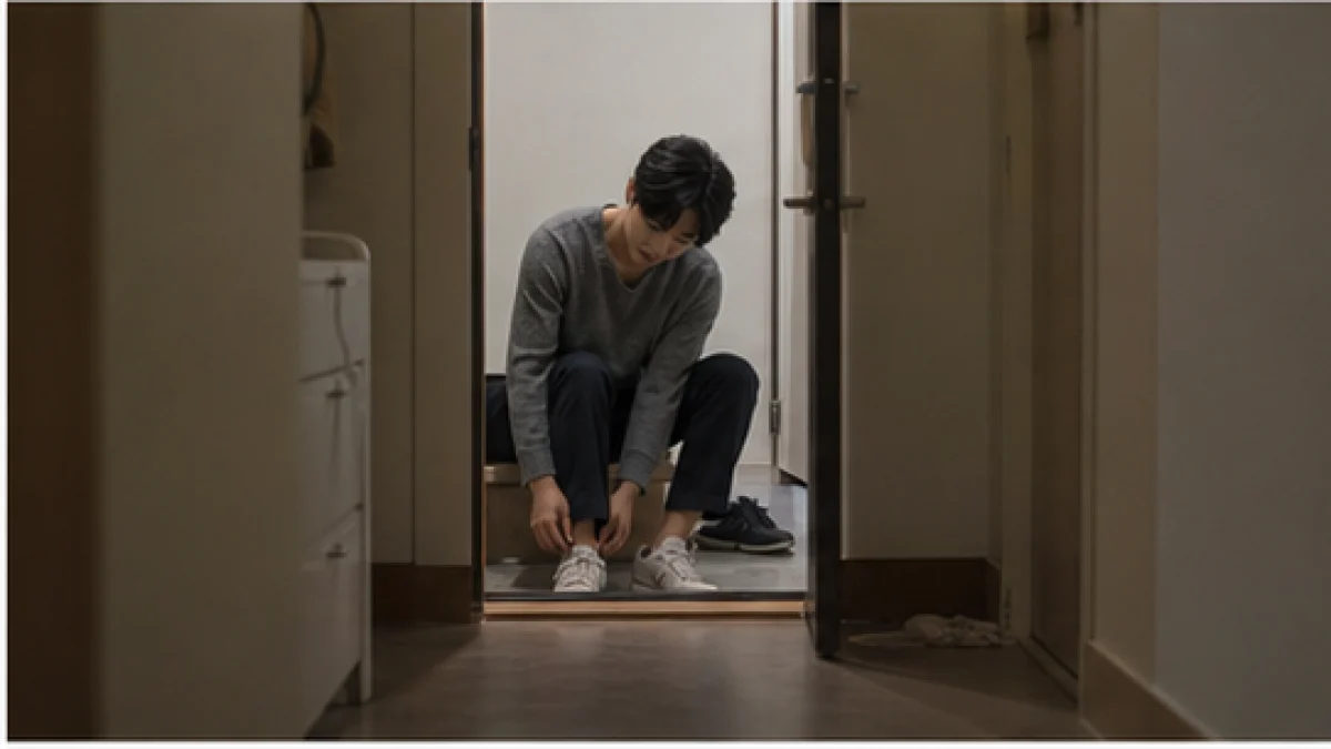 데이트 끝나고 집에 돌아와 내 말과 표정만 계속 되짚을 때 관련 이미지